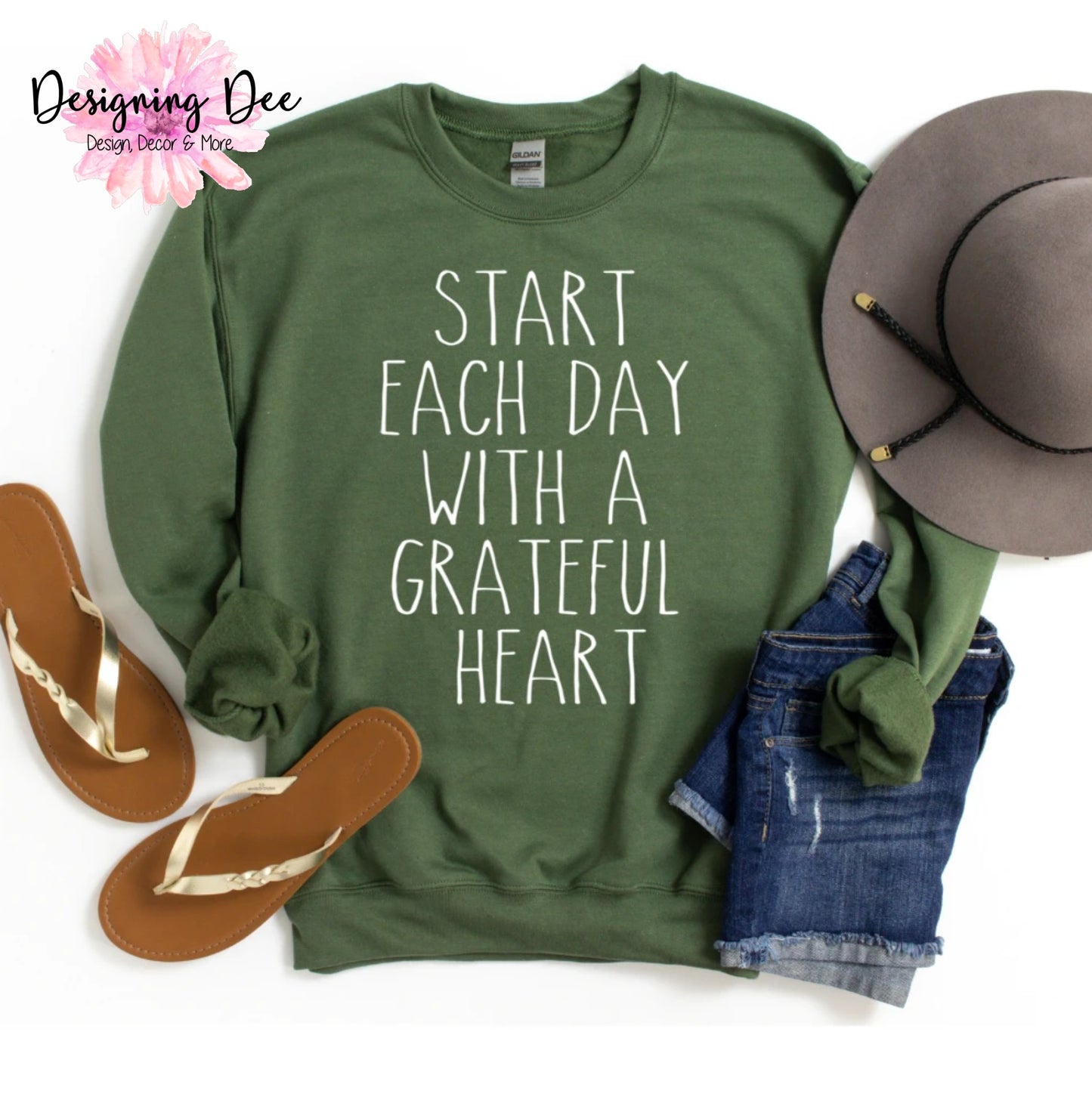 Start Each Day With A Grateful Heart - Thanksgiving Graphic T-Shirt